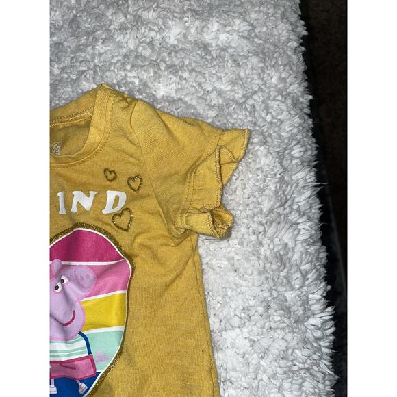 Peppa Pig girls sz. 12 month yellow tee. Cute, fun - Picture 3 of 5